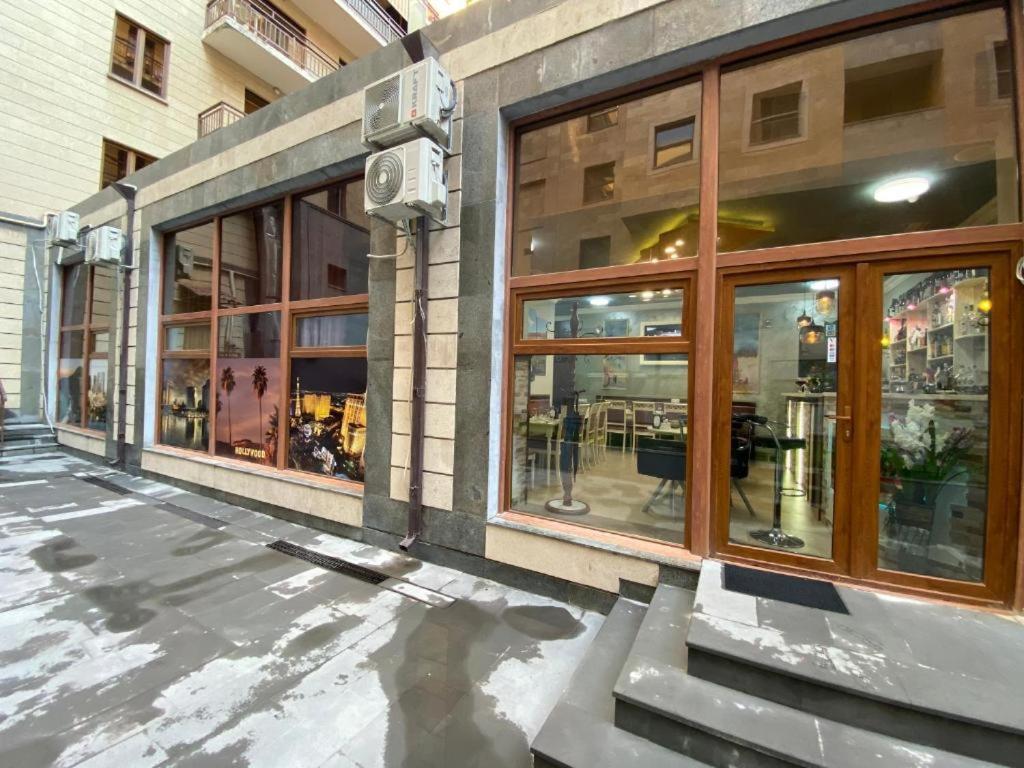California Boutique Hotel Yerevan Exterior photo